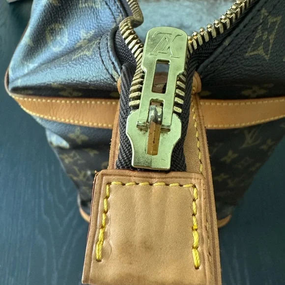 Louis Vuitton Brown Monogram Duffel Bag with Vachetta Leather - Picture 10 of 14